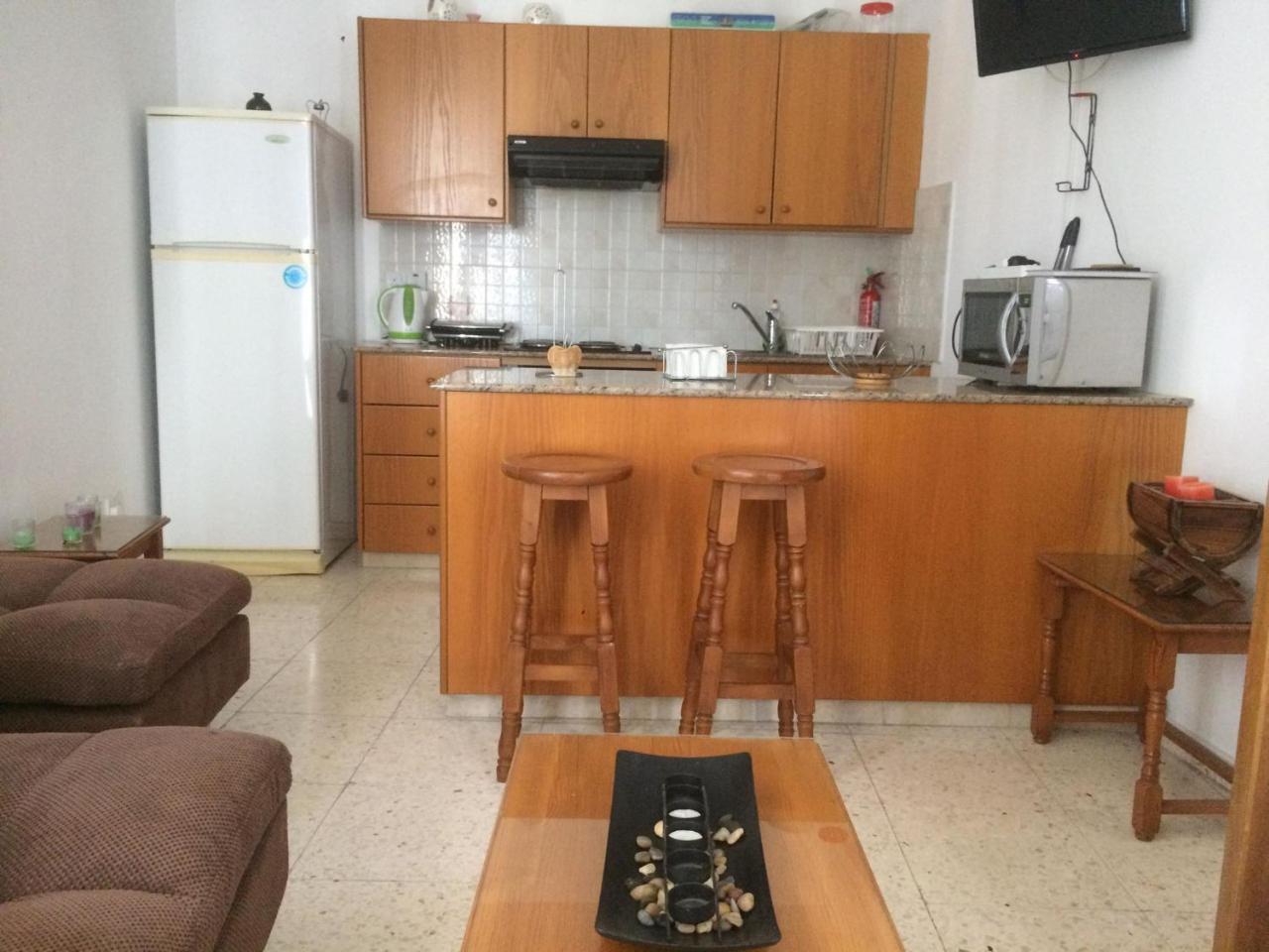 Jacks Apartment Paphos Exterior foto